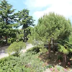 아파트 Godena 로비니