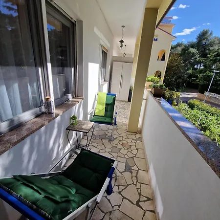 Apartment Godena