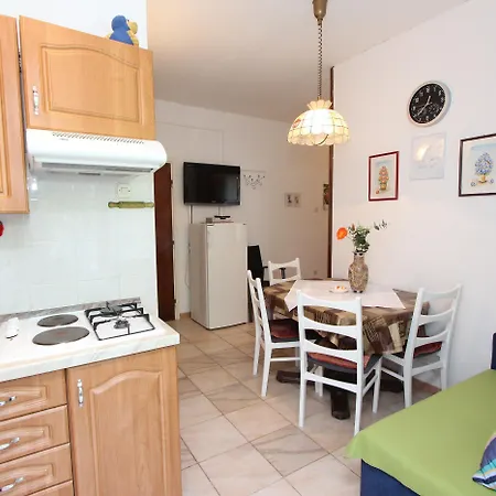 Appartement Godena *